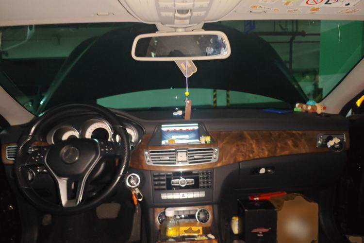 Used Mercedes-Benz CLS 2012 CLS 300 CGI Center Console