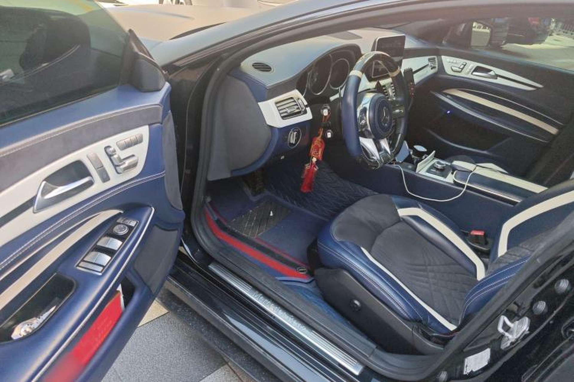 Used Mercedes-Benz CLS 2012 CLS 300 CGI Driver Seat