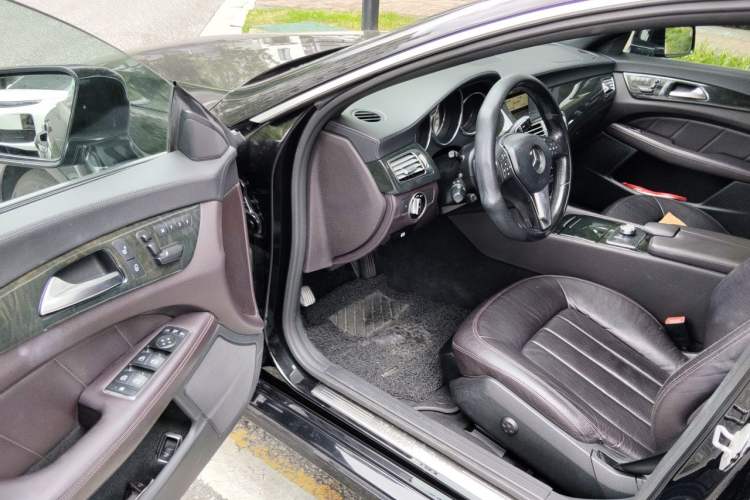 Used Mercedes-Benz CLS 2012 CLS 300 CGI Driver Seat