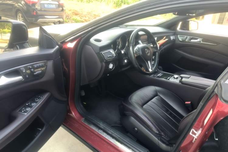 Used Mercedes-Benz CLS 2012 CLS 300 CGI Driver Seat