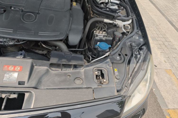Used Mercedes-Benz CLS 2012 CLS 300 CGI Engine Bay Left