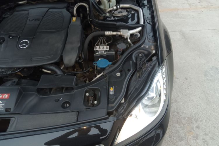 Used Mercedes-Benz CLS 2012 CLS 300 CGI Engine Bay Left