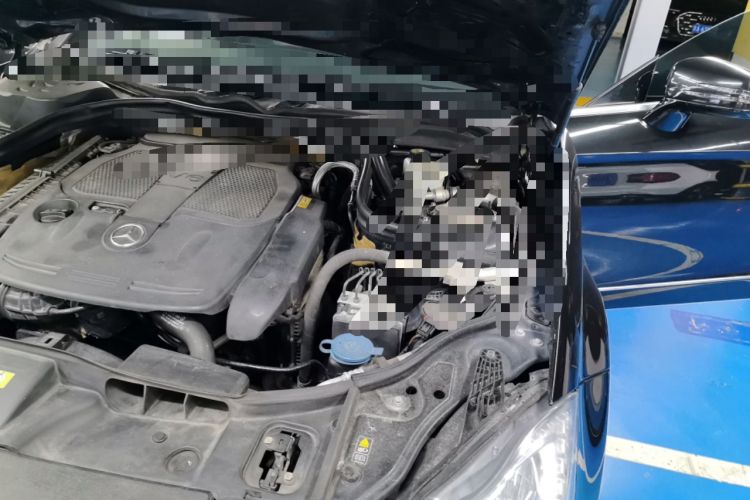 Used Mercedes-Benz CLS 2012 CLS 300 CGI Engine Bay Left