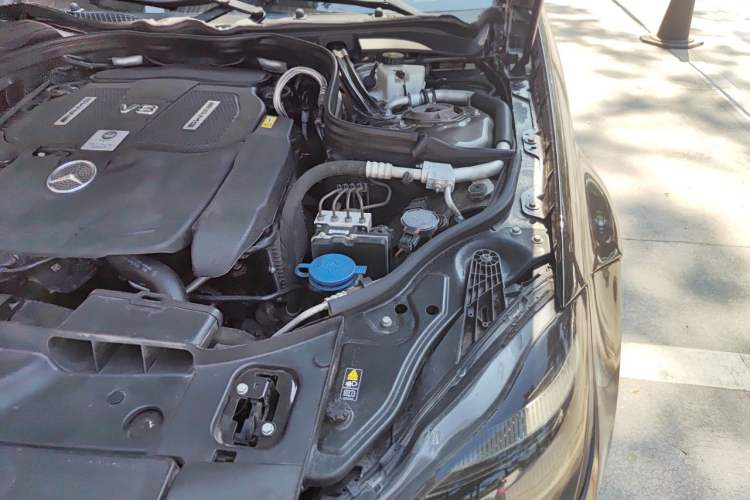 Used Mercedes-Benz CLS 2012 CLS 300 CGI Engine Bay Left
