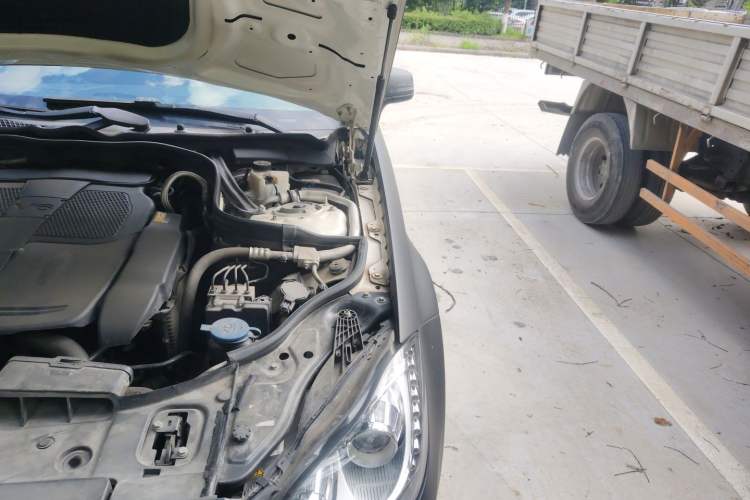Used Mercedes-Benz CLS 2012 CLS 300 CGI Engine Bay Left