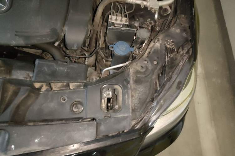 Used Mercedes-Benz CLS 2012 CLS 350 CGI Engine Bay Left