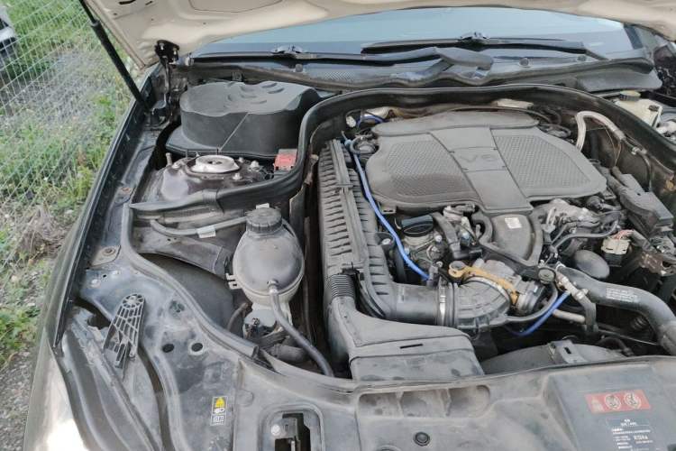 Used Mercedes-Benz CLS 2012 CLS 300 CGI Engine Bay Right