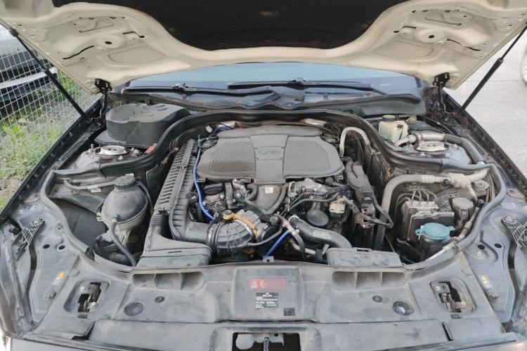 Used Mercedes-Benz CLS 2012 CLS 300 CGI Engine Bay