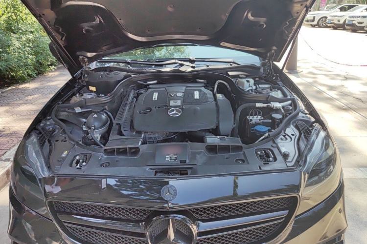 Used Mercedes-Benz CLS 2012 CLS 300 CGI Engine Bay