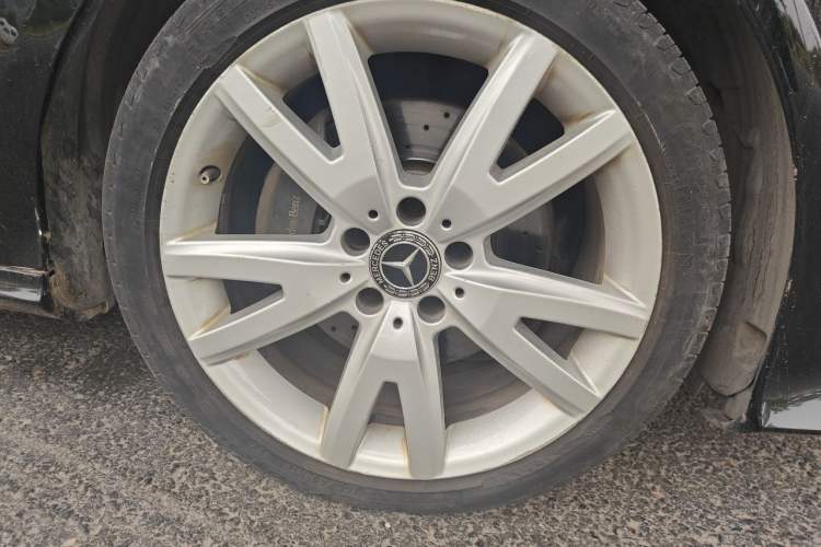 Used Mercedes-Benz CLS 2012 CLS 300 CGI Exterior 7