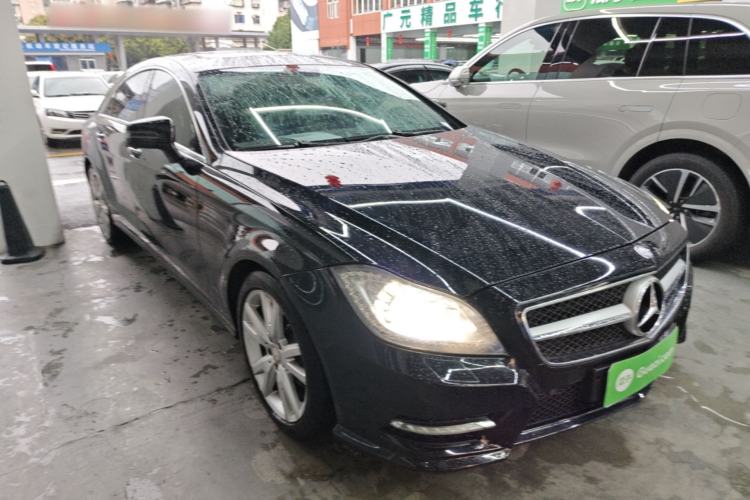 Used Mercedes-Benz CLS 2012 CLS 300 CGI Front Right 45 Deg