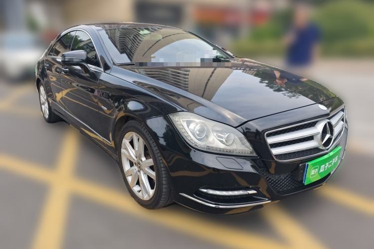 Used Mercedes-Benz CLS 2012 CLS 300 CGI Front Right 45 Deg