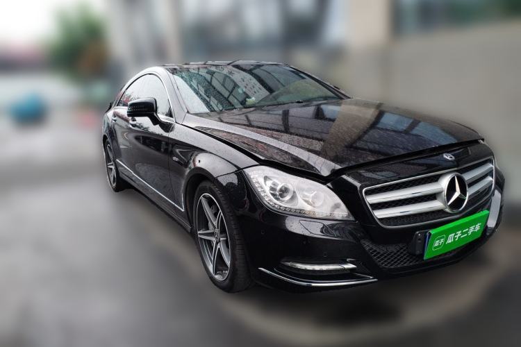 Used Mercedes-Benz CLS 2012 CLS 300 CGI Front Right 45 Deg
