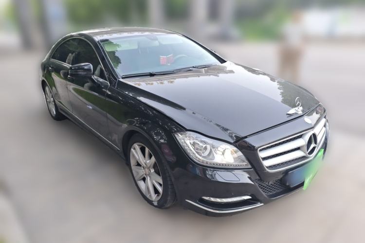 Used Mercedes-Benz CLS 2012 CLS 300 CGI Front Right 45 Deg