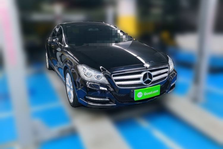 Used Mercedes-Benz CLS 2012 CLS 300 CGI Front Right 45 Deg