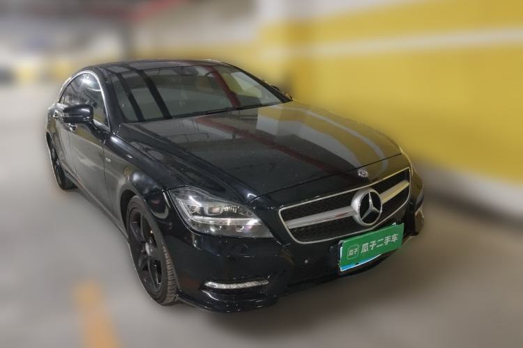 Used Mercedes-Benz CLS 2012 CLS 350 CGI Front Right 45 Deg