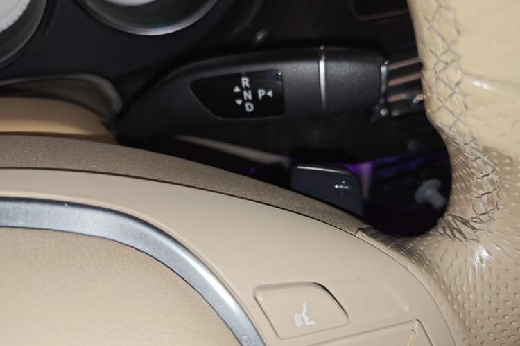 Used Mercedes-Benz CLS 2012 CLS 300 CGI Gear Lever