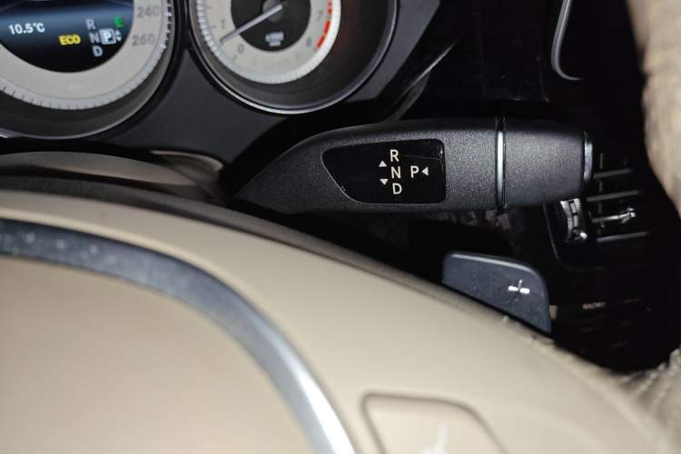 Used Mercedes-Benz CLS 2012 CLS 300 CGI Gear Lever