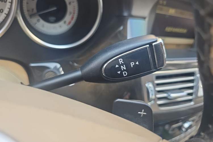 Used Mercedes-Benz CLS 2012 CLS 300 CGI Gear Lever