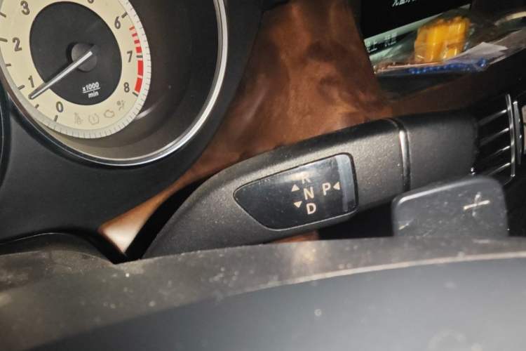 Used Mercedes-Benz CLS 2012 CLS 300 CGI Gear Lever