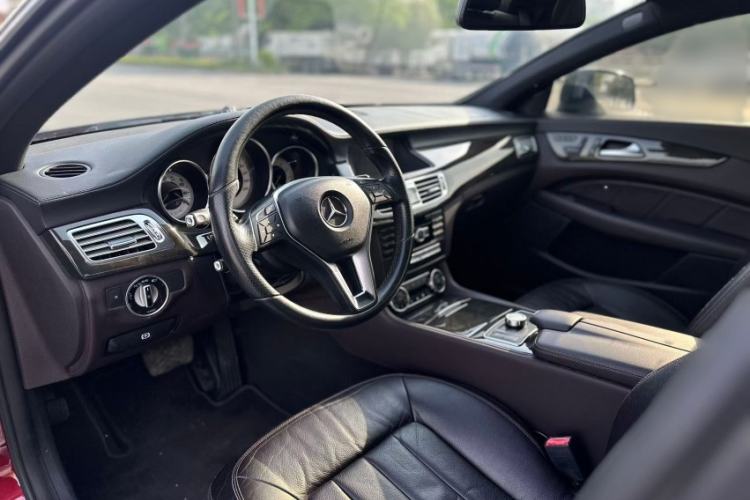 Used Mercedes-Benz CLS 2012 CLS 300 CGI Interior 3