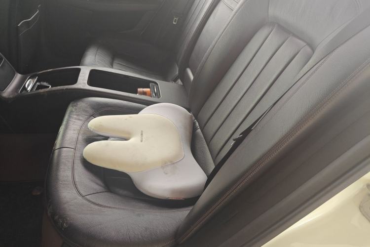 Used Mercedes-Benz CLS 2012 CLS 300 CGI Interior 4
