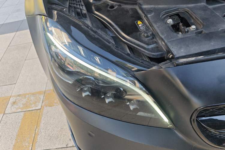 Used Mercedes-Benz CLS 2012 CLS 300 CGI Right Front Headlight