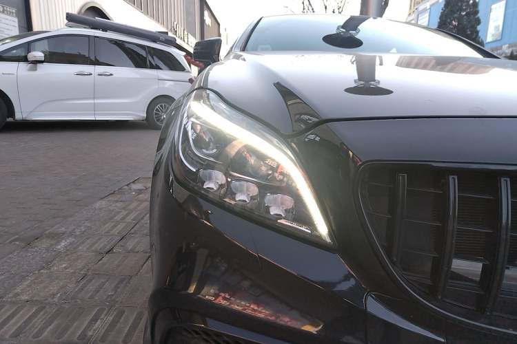 Used Mercedes-Benz CLS 2012 CLS 300 CGI Right Front Headlight