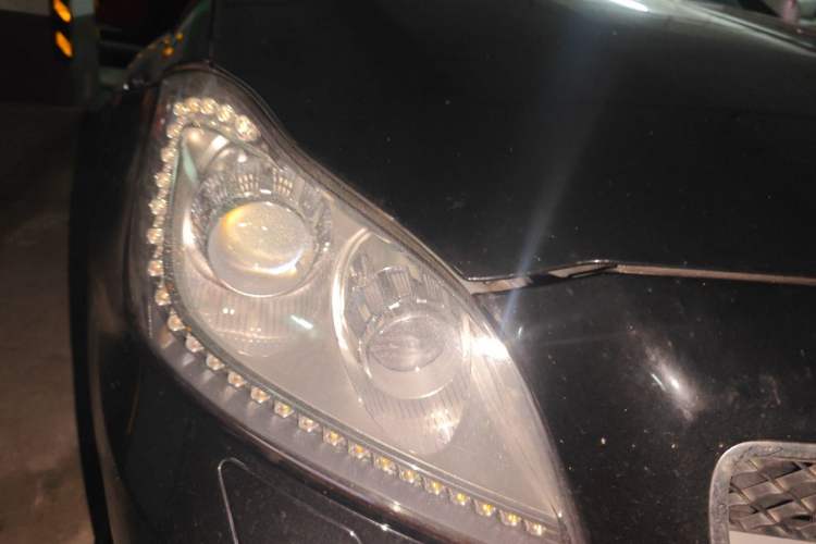 Used Mercedes-Benz CLS 2012 CLS 300 CGI Right Front Headlight