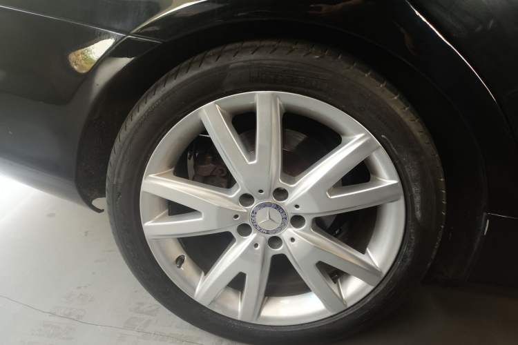 Used Mercedes-Benz CLS 2012 CLS 300 CGI Right Rear Wheel Hub