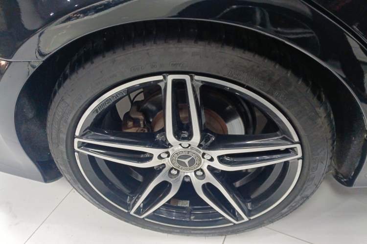 Used Mercedes-Benz CLS 2012 CLS 300 CGI Right Rear Wheel Hub