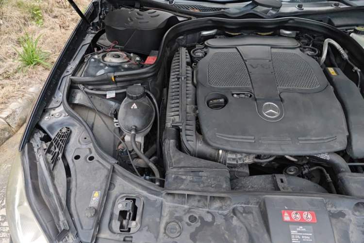Used Mercedes-Benz CLS 2012 CLS 300 CGI Engine Bay Right