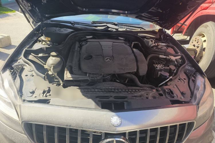 Used Mercedes-Benz CLS 2012 CLS 300 CGI Engine Bay
