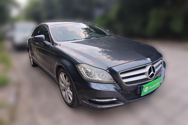 Used Mercedes-Benz CLS 2012 CLS 300 CGI Front Right 45 Deg