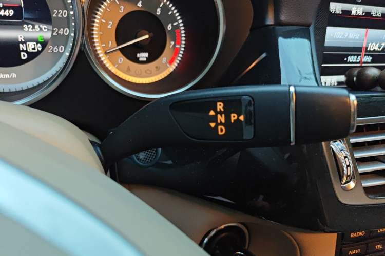 Used Mercedes-Benz CLS 2012 CLS 300 CGI Gear Lever
