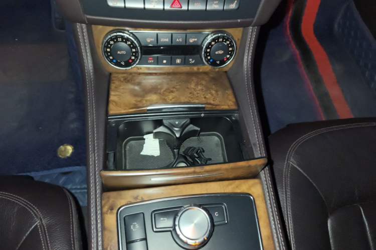 Used Mercedes-Benz CLS 2012 CLS 300 CGI Gear Lever