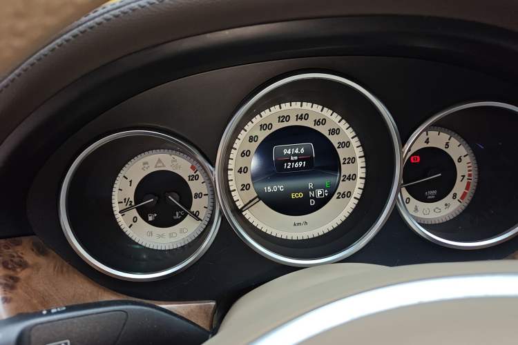 Used Mercedes-Benz CLS 2012 CLS 300 CGI Instrument Cluster