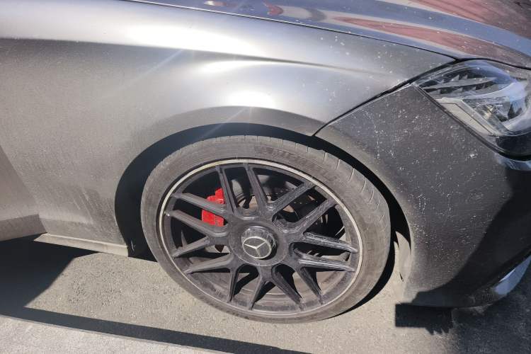 Used Mercedes-Benz CLS 2012 CLS 300 CGI Right Front Wheel Hub