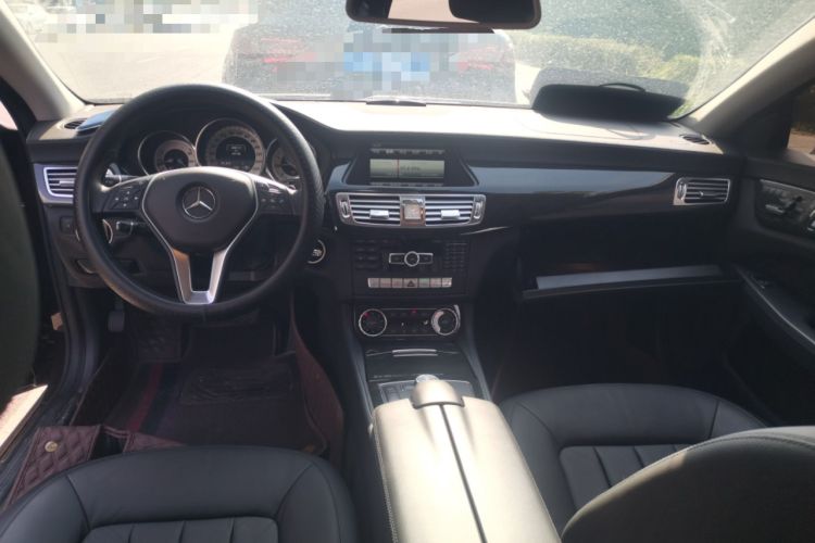 Used Mercedes-Benz CLS 2012 CLS 300 CGI Center Console