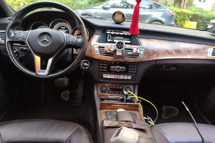 Used Mercedes-Benz CLS 2012 CLS 300 CGI Center Console