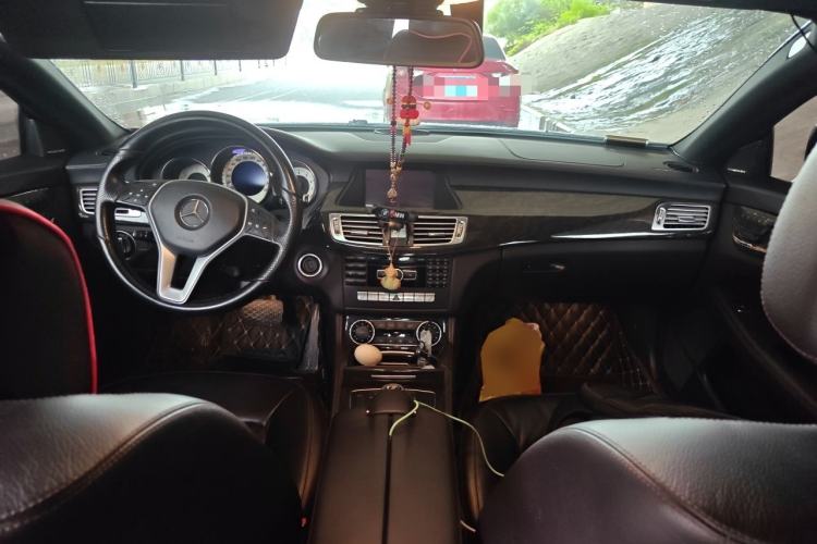 Used Mercedes-Benz CLS 2012 CLS 300 CGI Center Console
