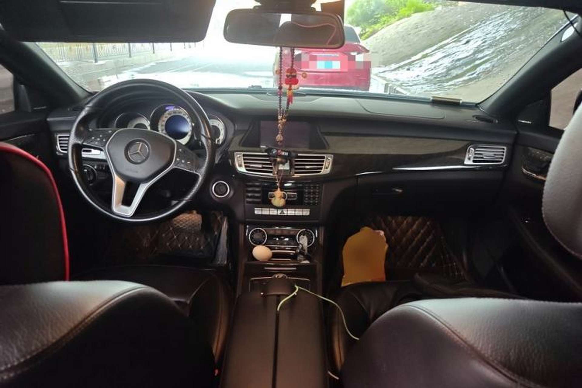 Used Mercedes-Benz CLS 2012 CLS 300 CGI Center Console