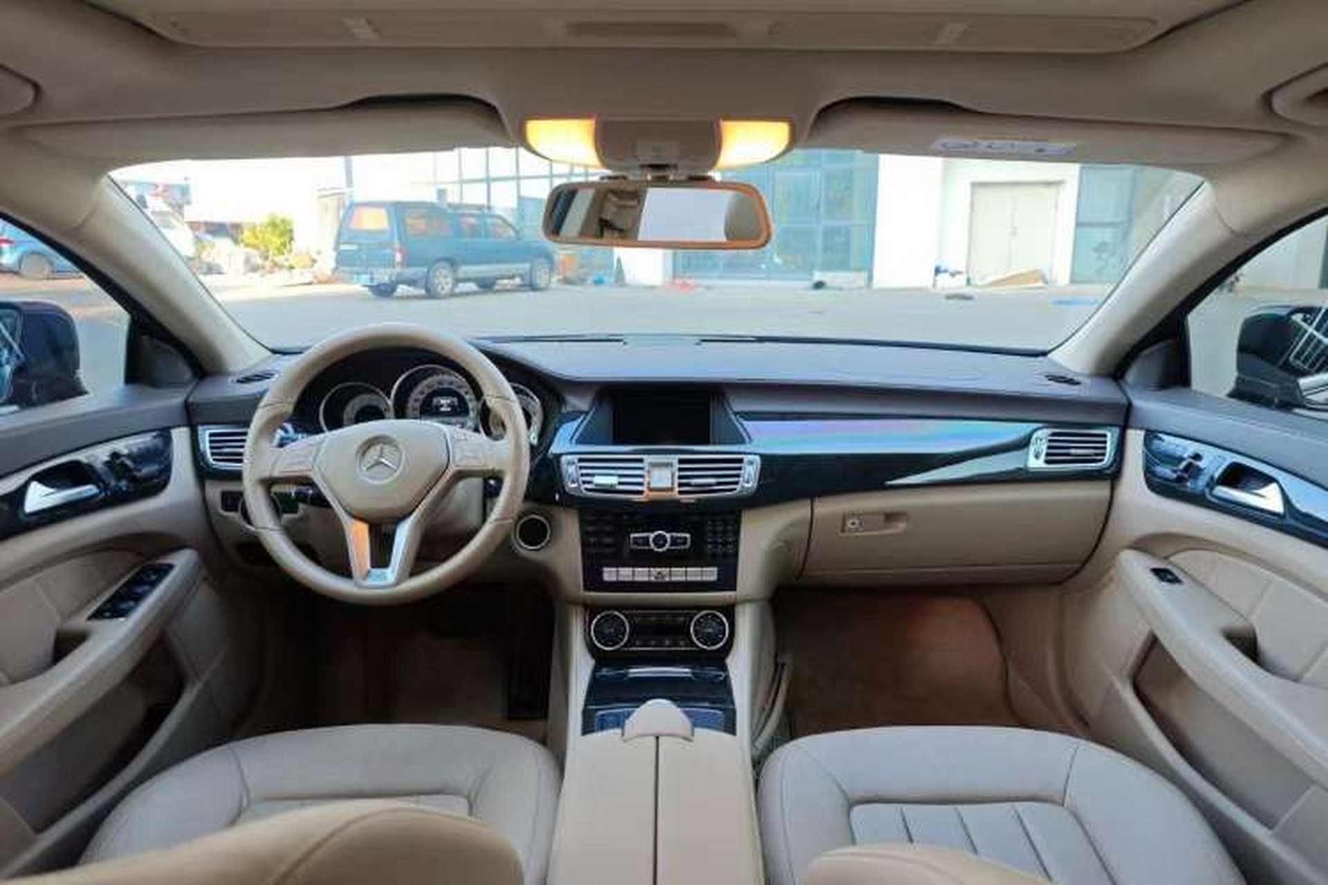 Used Mercedes-Benz CLS 2012 CLS 300 CGI Center Console