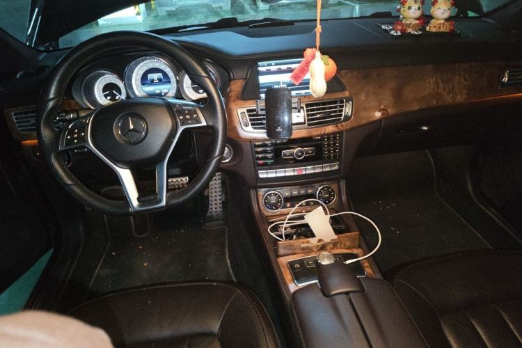 Used Mercedes-Benz CLS 2012 CLS 350 CGI Center Console