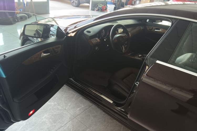 Used Mercedes-Benz CLS 2012 CLS 300 CGI Driver Seat
