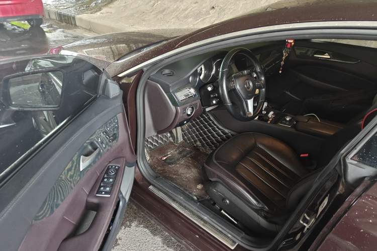 Used Mercedes-Benz CLS 2012 CLS 300 CGI Driver Seat