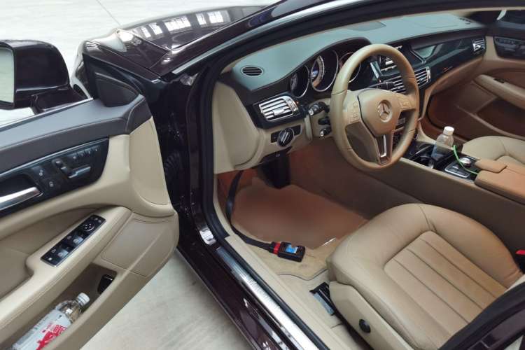 Used Mercedes-Benz CLS 2012 CLS 300 CGI Driver Seat