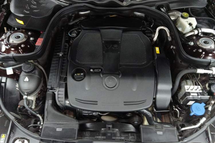 Used Mercedes-Benz CLS 2012 CLS 300 CGI Engine Bay