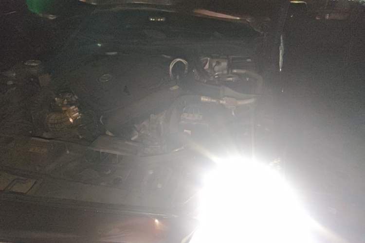 Used Mercedes-Benz CLS 2012 CLS 300 CGI Engine Bay Left