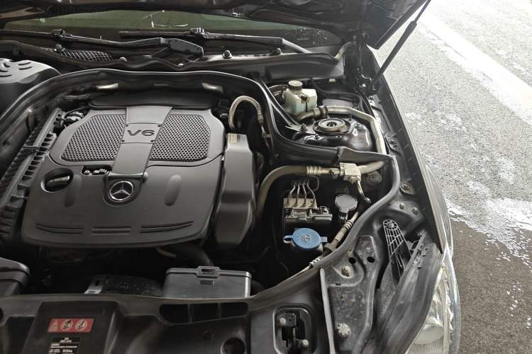Used Mercedes-Benz CLS 2012 CLS 300 CGI Engine Bay Left